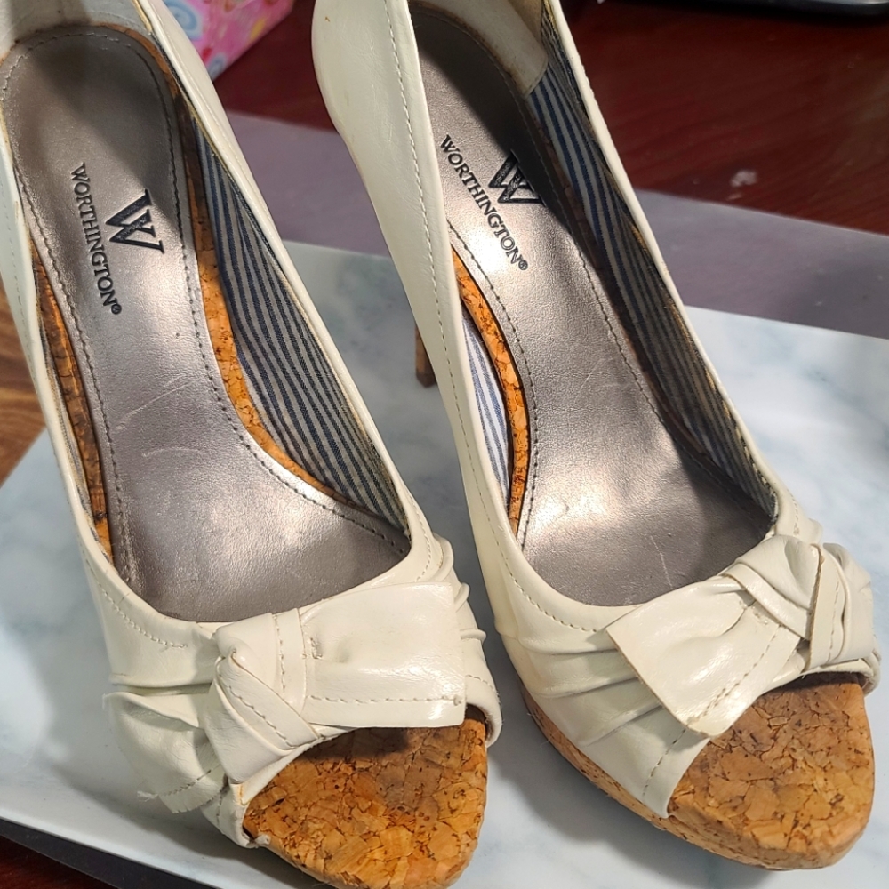 Beige Worthington Open Toe High Heels 👠